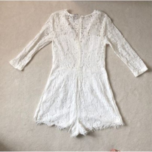 NWOT "Mia" White Lace Romper - Picture 10 of 13